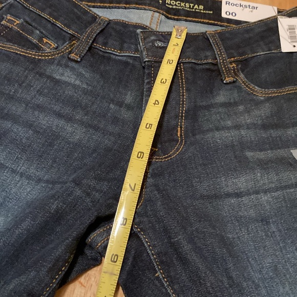 Old Navy Rockstar Jeans - Picture 6 of 7
